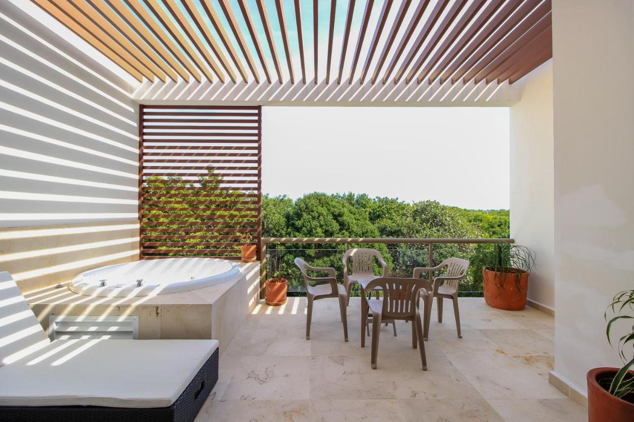 Exceptional 2Story Penthouse With Hot Tub And Rooftop Terrace In Bahia Principe Akumal Exteriér fotografie