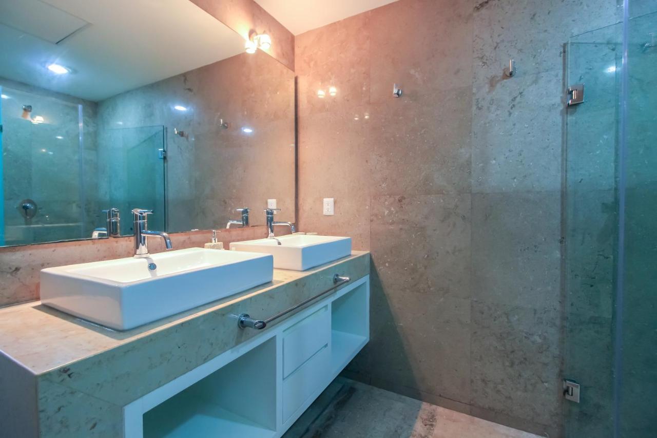 Exceptional 2Story Penthouse With Hot Tub And Rooftop Terrace In Bahia Principe Akumal Exteriér fotografie